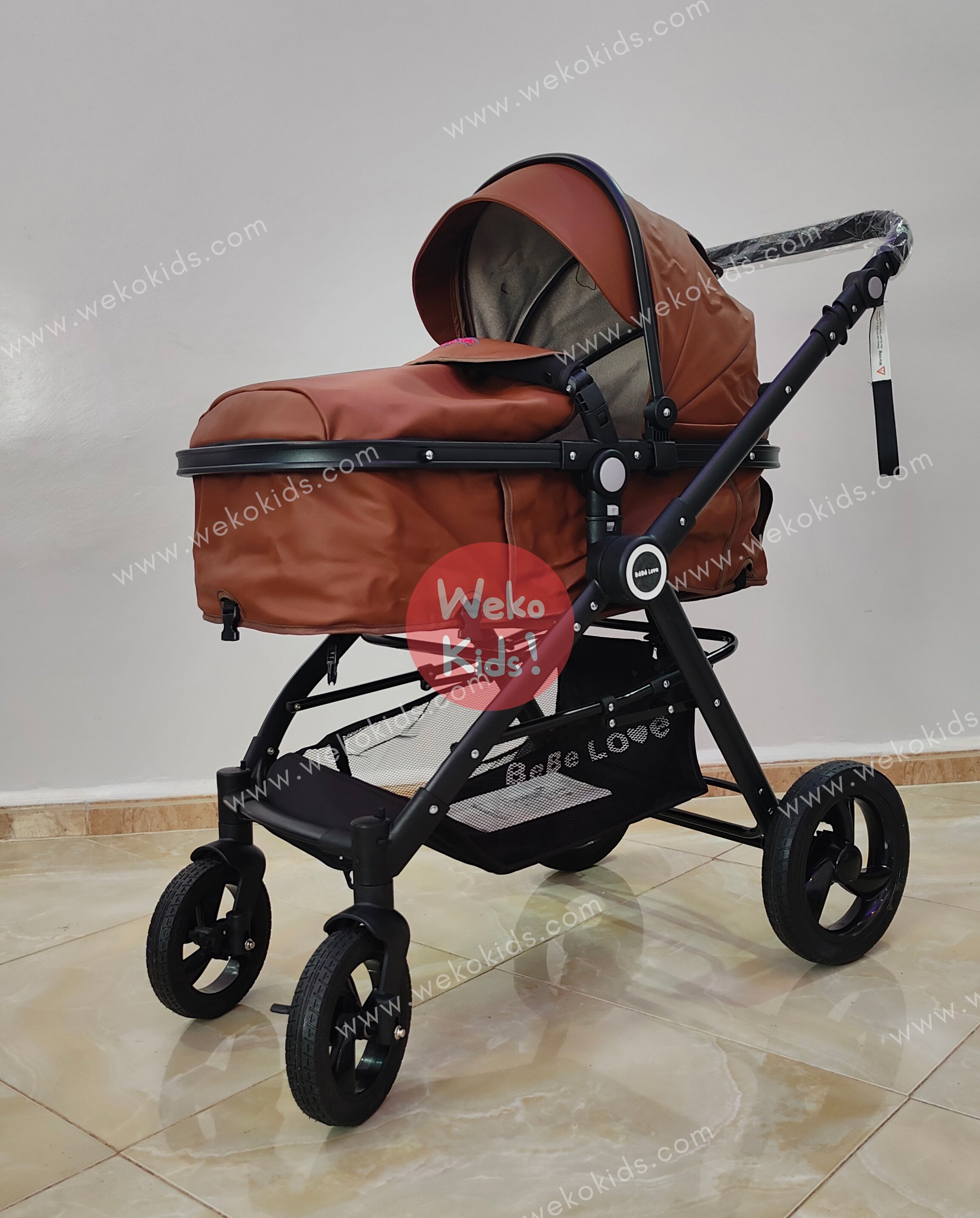 Poussette Luxe Bébé Love en Cuir