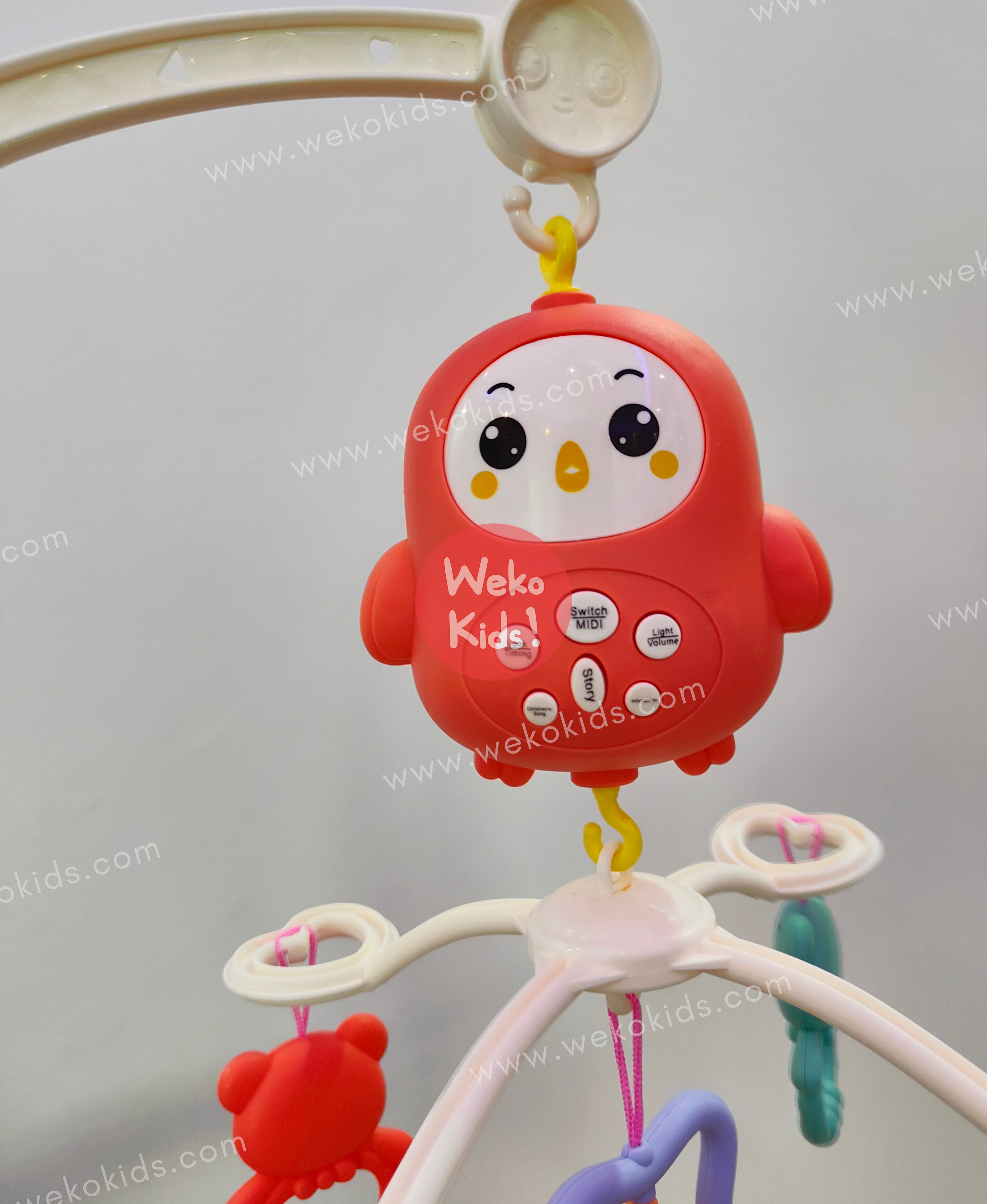 Manège de lit avec Télécommande سرير الأطفال المتحرك