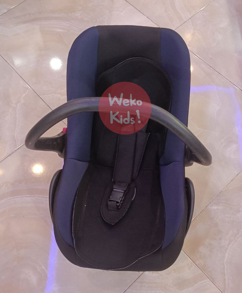 Siège Auto Maxi Cosi مقعد سيارة للأطفال