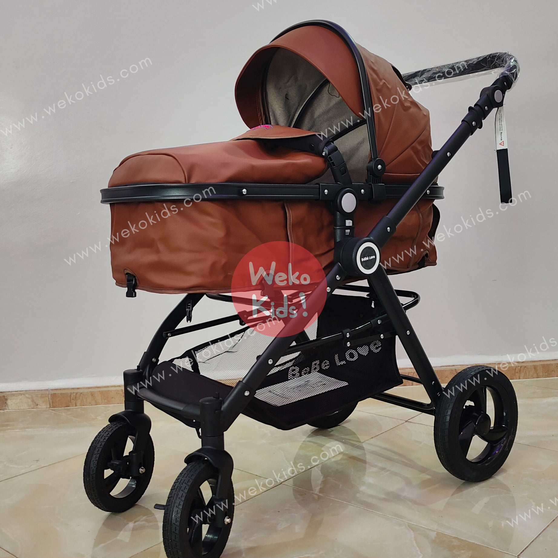 Poussette Luxe Bébé Love en Cuir