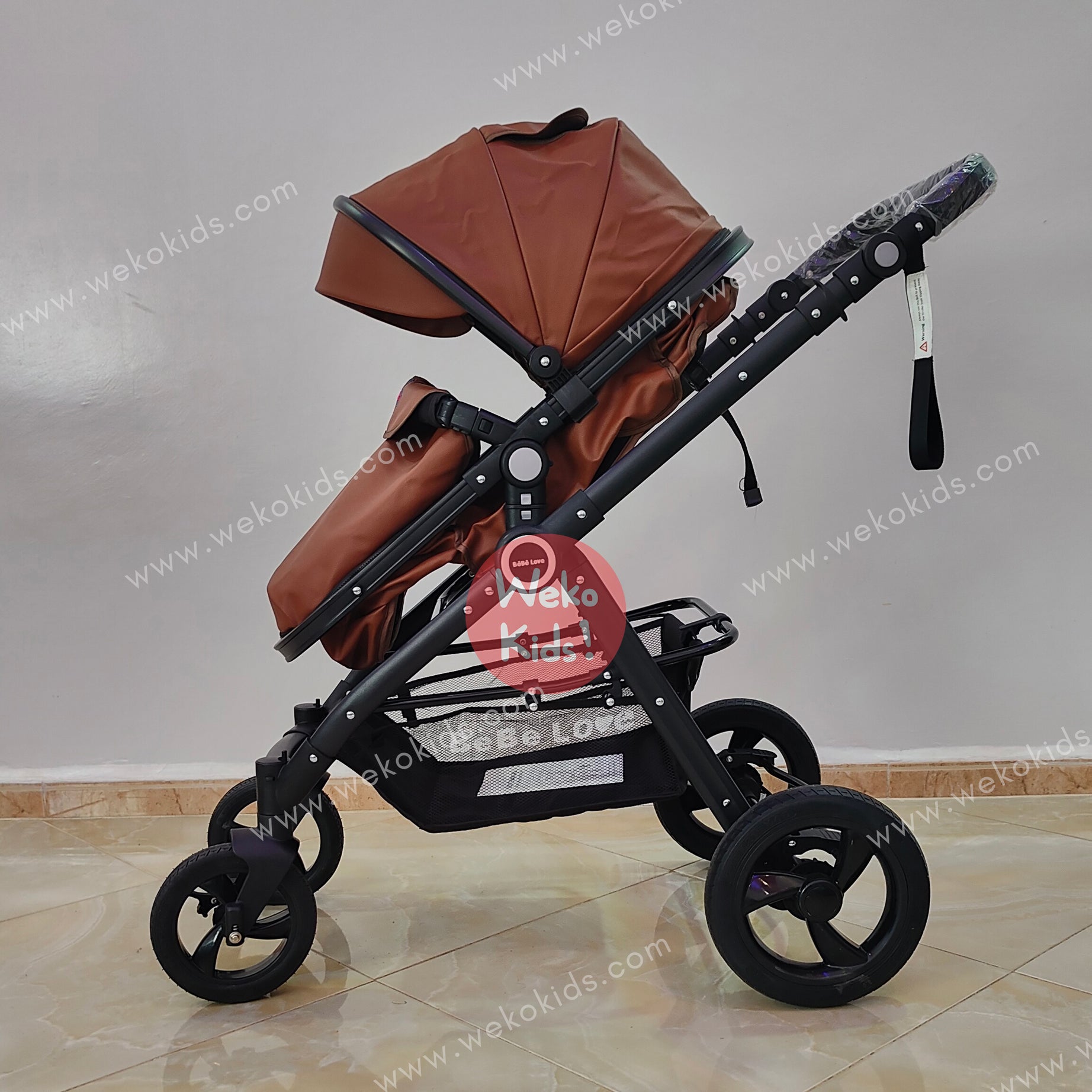 Poussette Luxe Bébé Love en Cuir