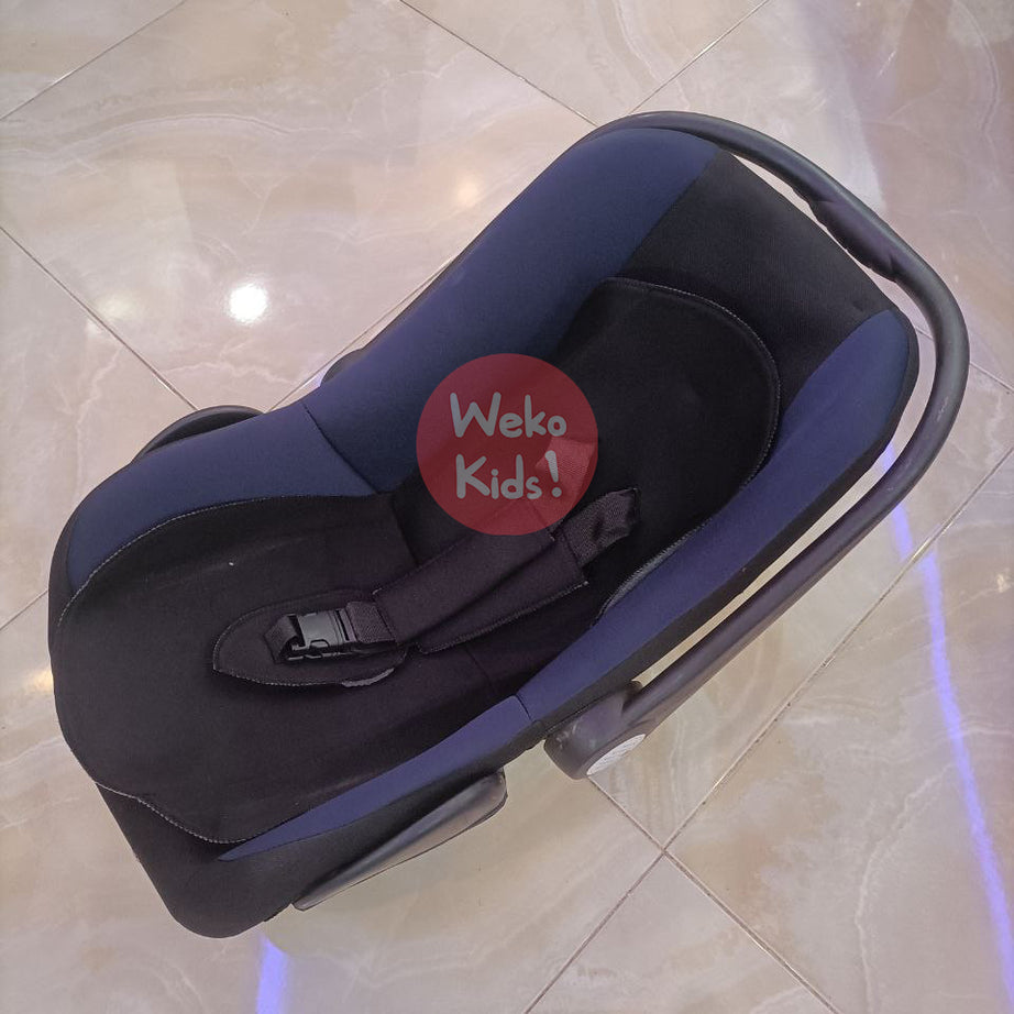 Siège Auto Maxi Cosi مقعد سيارة للأطفال